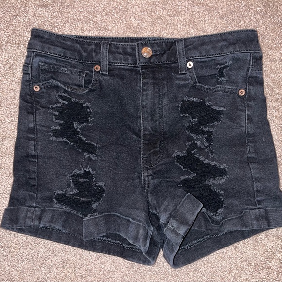 Black “Boyfriend” American Eagle shorts - Picture 1 of 2